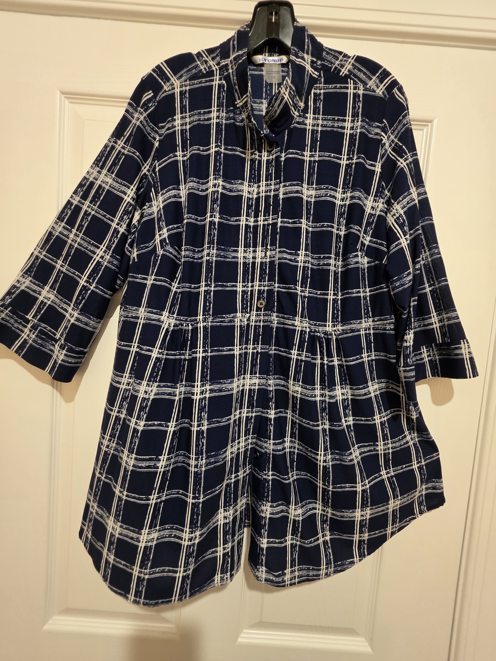 Peter Nygard Navy and White Plaid Tunic Top